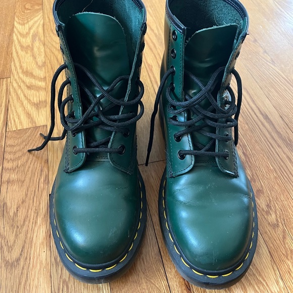 Dr. Martens 1460 Smooth Leather Lace Up Boots - Picture 2 of 4